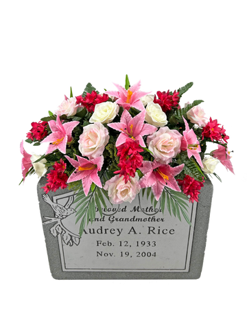 Deluxe Monument Saddle Rose & Tiger Lily